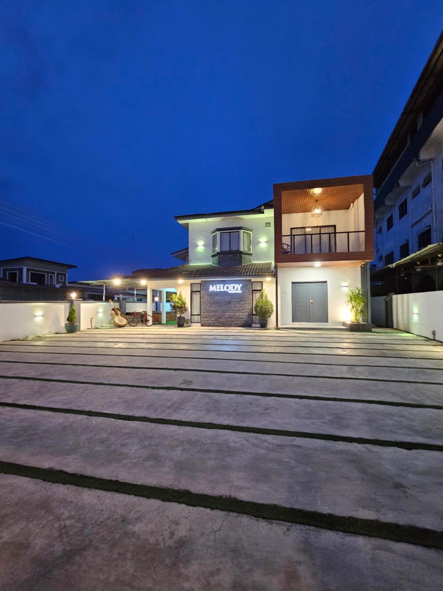 Melody Whole Or Suite Room Muar Exterior foto